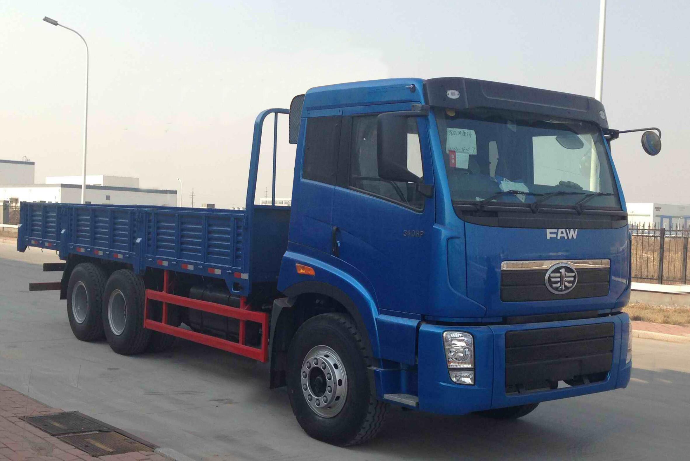 XE TẢI HÀNG HÓA FAW XDV 6X4