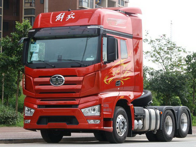 FAW TRUCK - J7 TRACTOR TRUCK 6X4 LHD 550hp Eu5