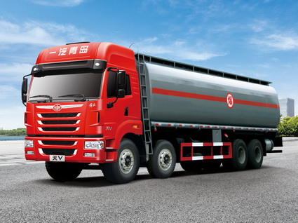 FUEL TANK TRUCK