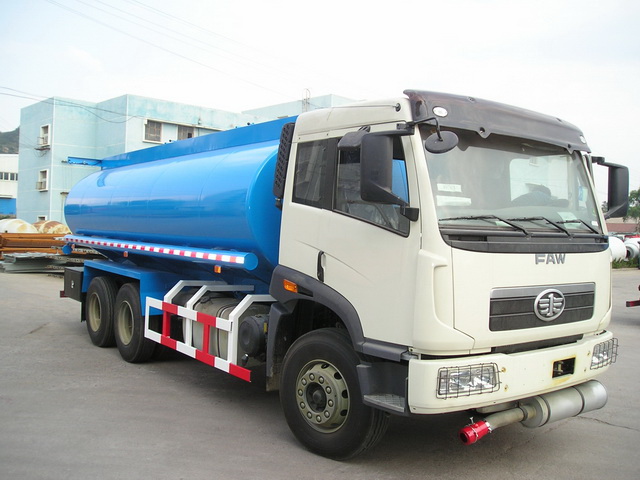 FAW XDV 6X4 FUEL TANK TRUCK
